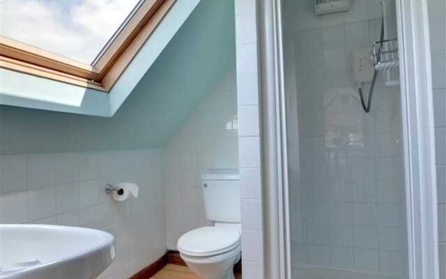 Quaint Holiday Home in Cranbrook With Serene View