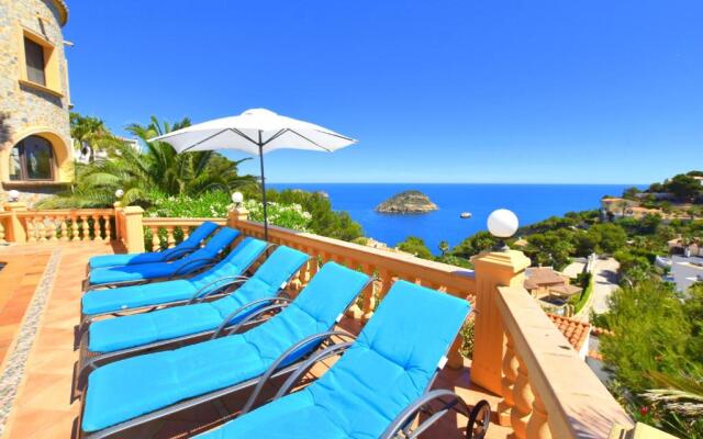 Casa Castillo al Mar