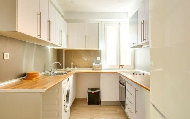 Wonderful Renovated 1 Bed With Terrace