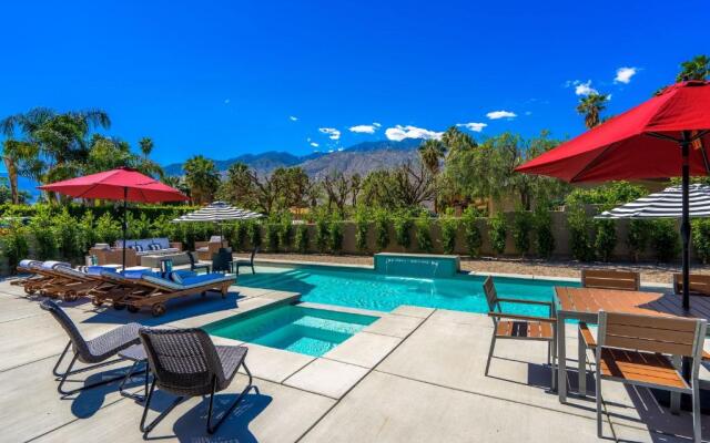 Best in Palm Springs • Featured in Dwell • 5 Bedrooms & All En Suite Baths