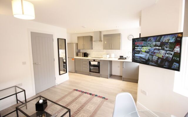 Willow Serviced Apartments The Walk 2