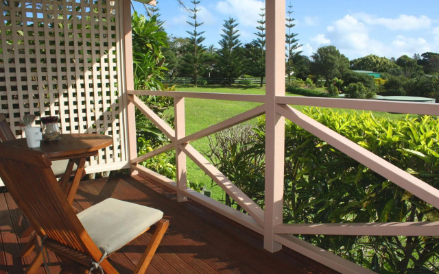 Poinciana Cottages