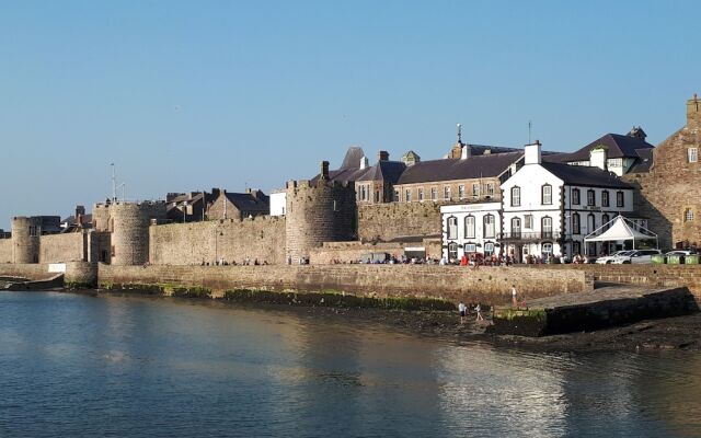 Ty Glyndwr Bunkhouse Bar and Cafe - Hostel