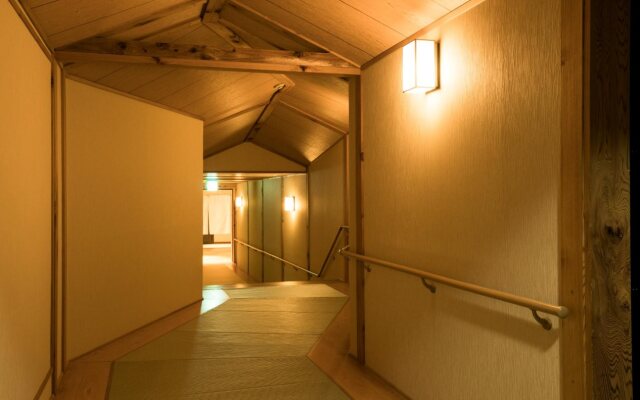 Nikko Toshogu Koyoen