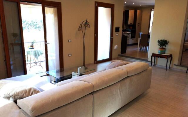 Luxury Home Garden Apartment Bosa Marina