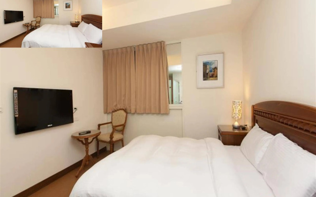 Mucha Hotel