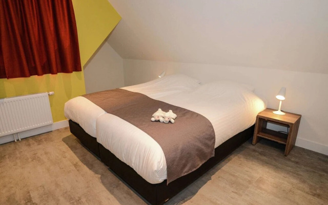 Peaceful Villa in De Koog near Sea