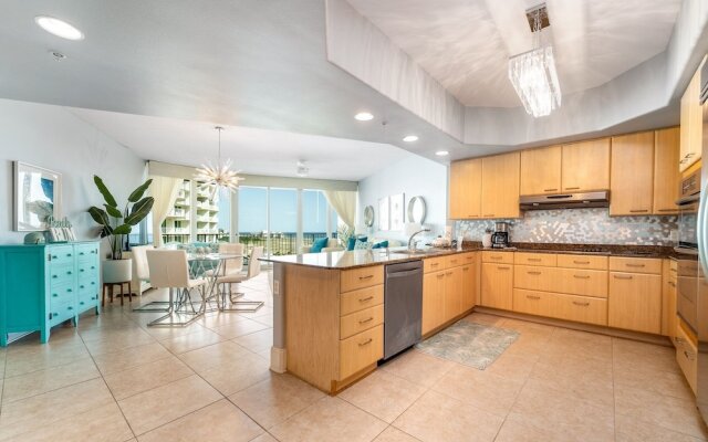 Crb0909 2 Bedroom Condo