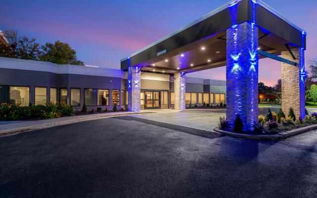 Holiday Inn Express Naperville by IHG