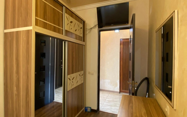 1 bedroom Modern, Sunny apartment in Amiryan street AM104