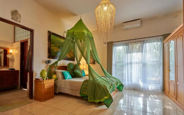 GRIYA BALI SURGA Waterfront Boutique Villa & Spa