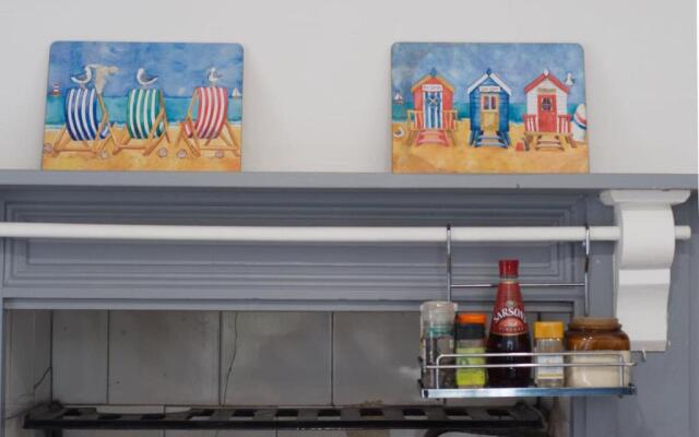 Perranporth Bungalow 2mins Walk to Beach!