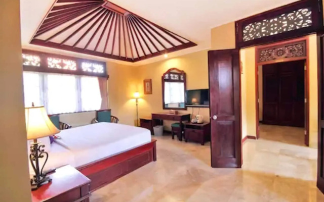 Royal Hotel and Villa Bali