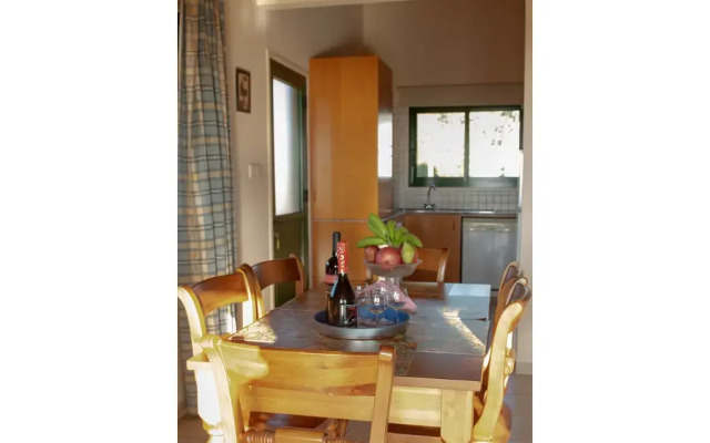 Adonis Villa