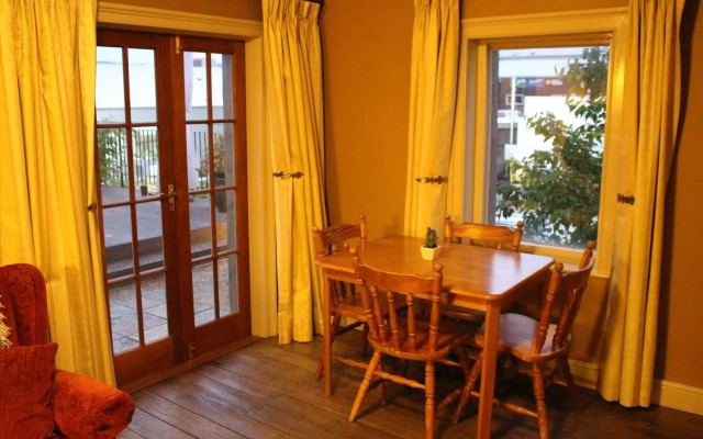 The Tasmanian Inn