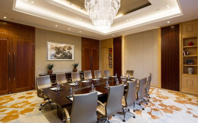Fuzhou Jeurong Hotel