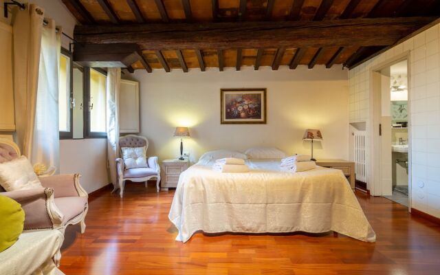 Santa Trinita Apartment