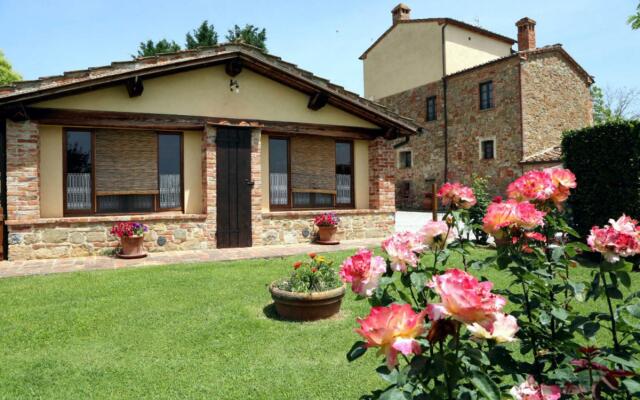 La Villa a Charming Villa With Swimming Pool-la Villa