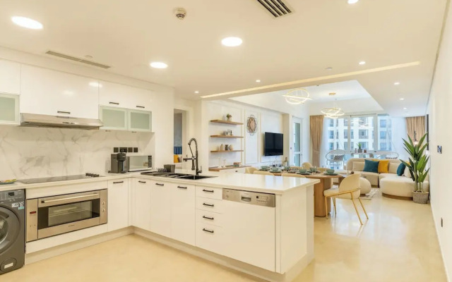 Marina Residences 2 501