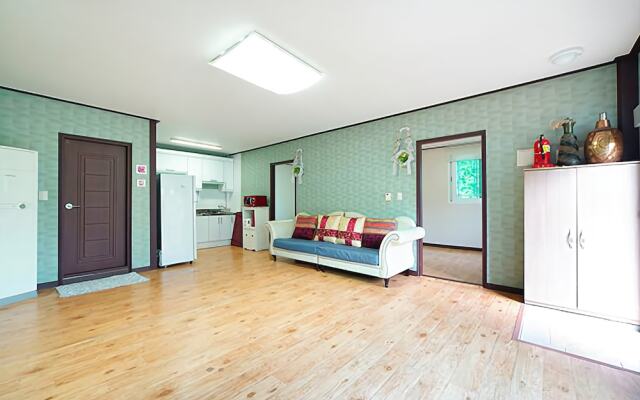Yangpyeong Dandelion Pension