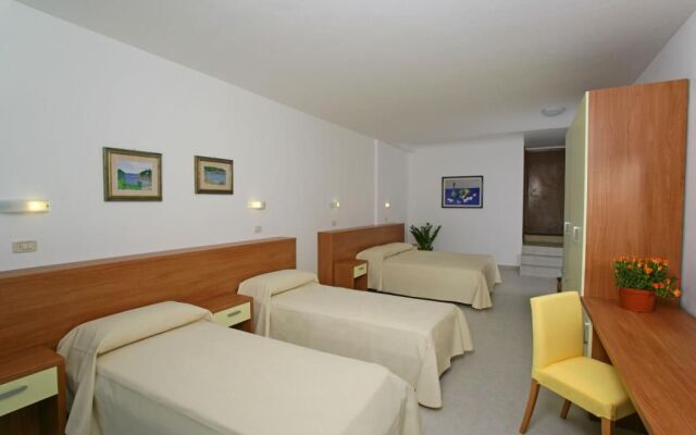PFA Hotel La Darsena