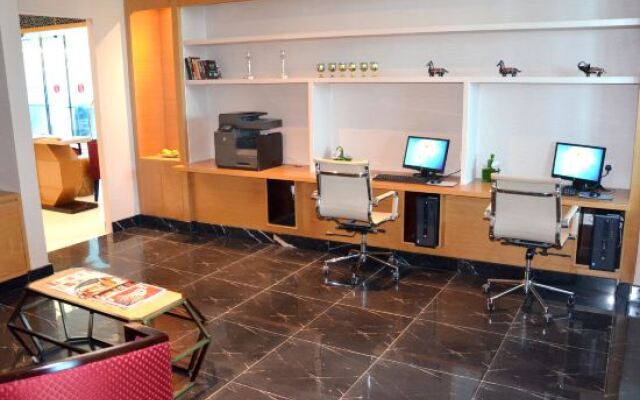 Ramada Hotel And Suites Amwaj Islands