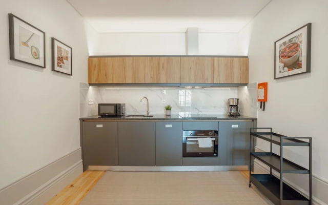 Heart OF Porto Apartment E Duplex by Vacationy