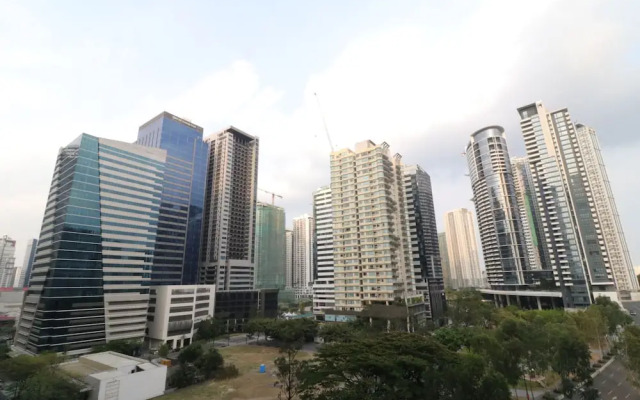 Oasis Regency at Fort Victoria BGC