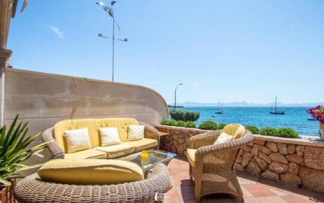 Villa Lighthouse in Alcanada