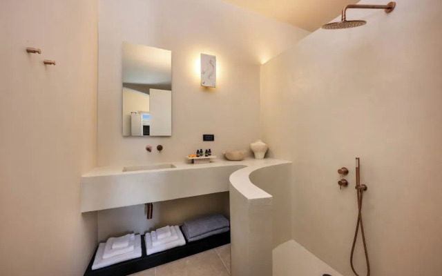 Calissa Suites by Ananda