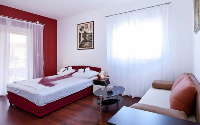 Apartments Aura