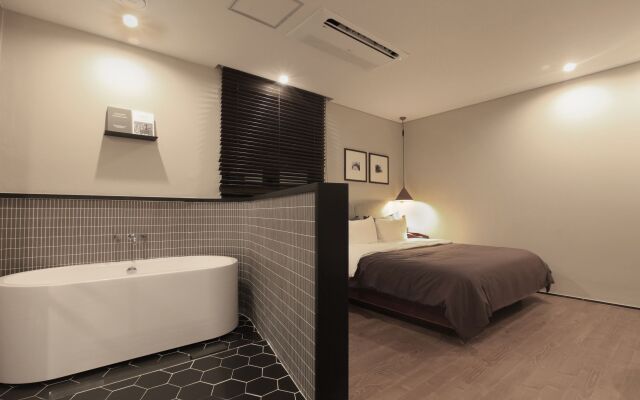 Brown Dot Hotel Yangjeong