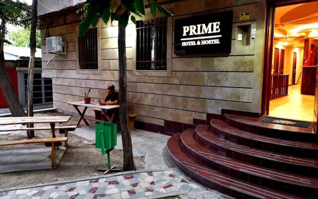 Prime Hotel & Hostel