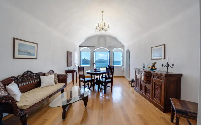 Chelidonia Luxury Suites