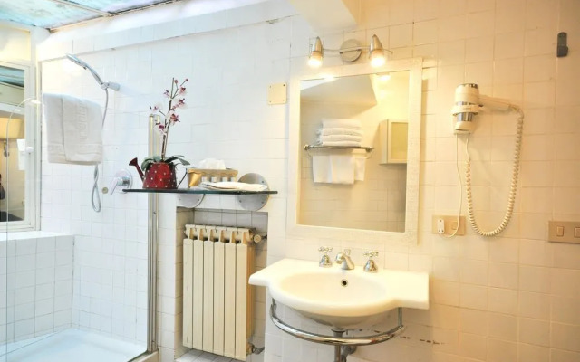 Holiday Apartments Rome - Trevi Fountain