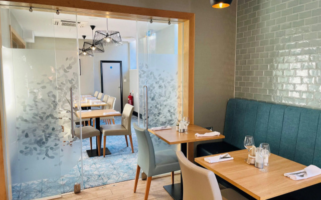 Elite Venue Selection Felbridge - Gatwick