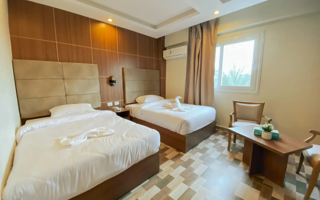 Nine Pyramids View Hotel