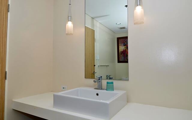 Pico De Loro Cove Condominium 2Br 01
