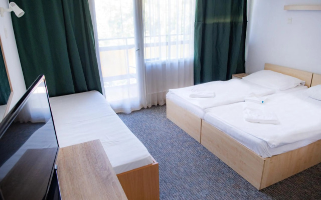 CE Napfény Hotel