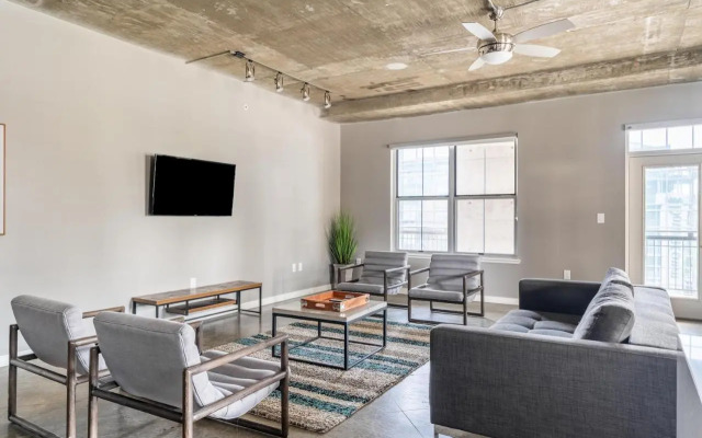 AMLI Downtown by Kasa Austin Downtown