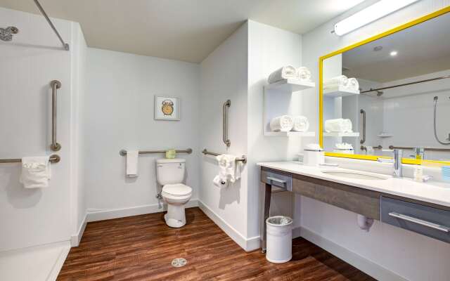 Hampton Inn & Suites Boston/Waltham