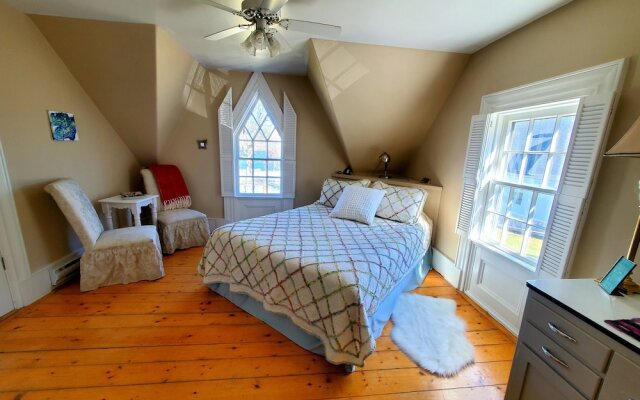 Fisherman's Daughter Bed & Breakfast