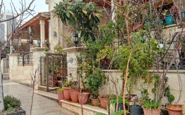 Amman 3 bedroom fully furnished عمان شقة مفروشة appartment