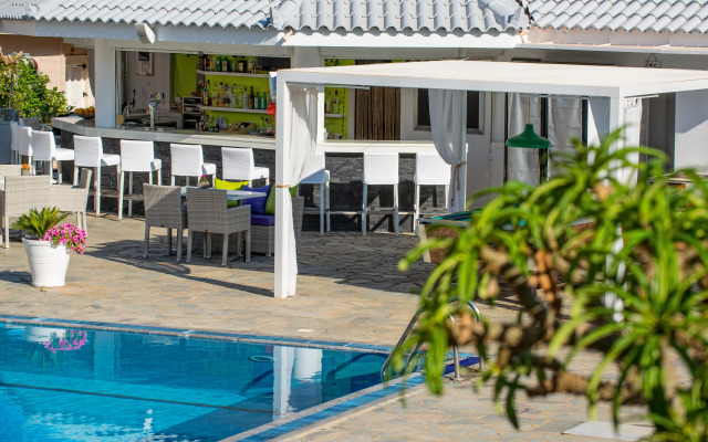 Kristalli Hotel Apartments