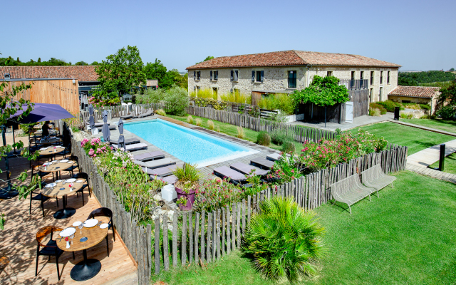 Le Domaine de Baulieu, Singuliers Hotels