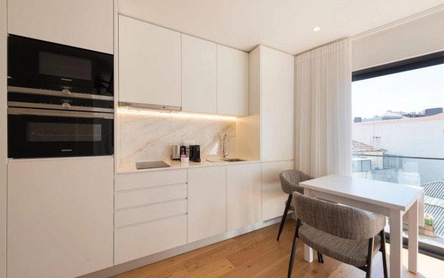 LovelyStay - Heart of D. Pedro Apartments IV