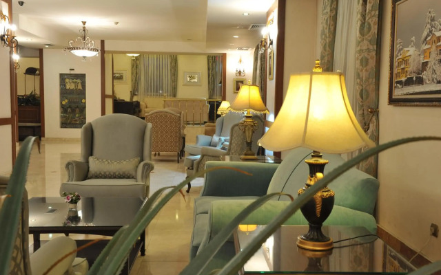 Usta Park Hotel