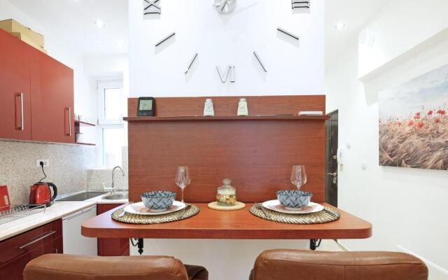Best time for Intermezzo Apartment