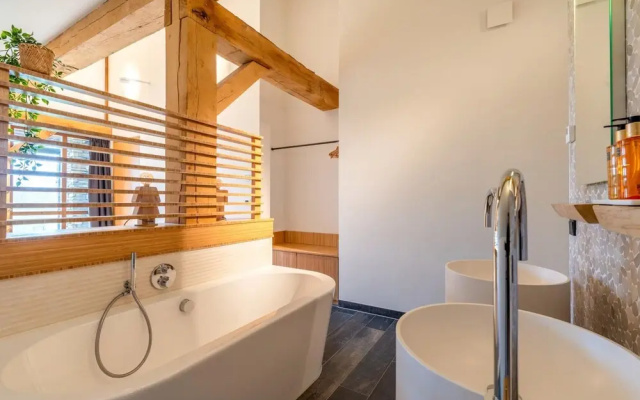 Luxurious and Sustainable 6-person Holiday Villa