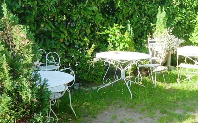 Apartment With one Bedroom in Vitrac, With Wifi